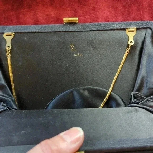 1960's HL Handbag - Picture 4 of 9